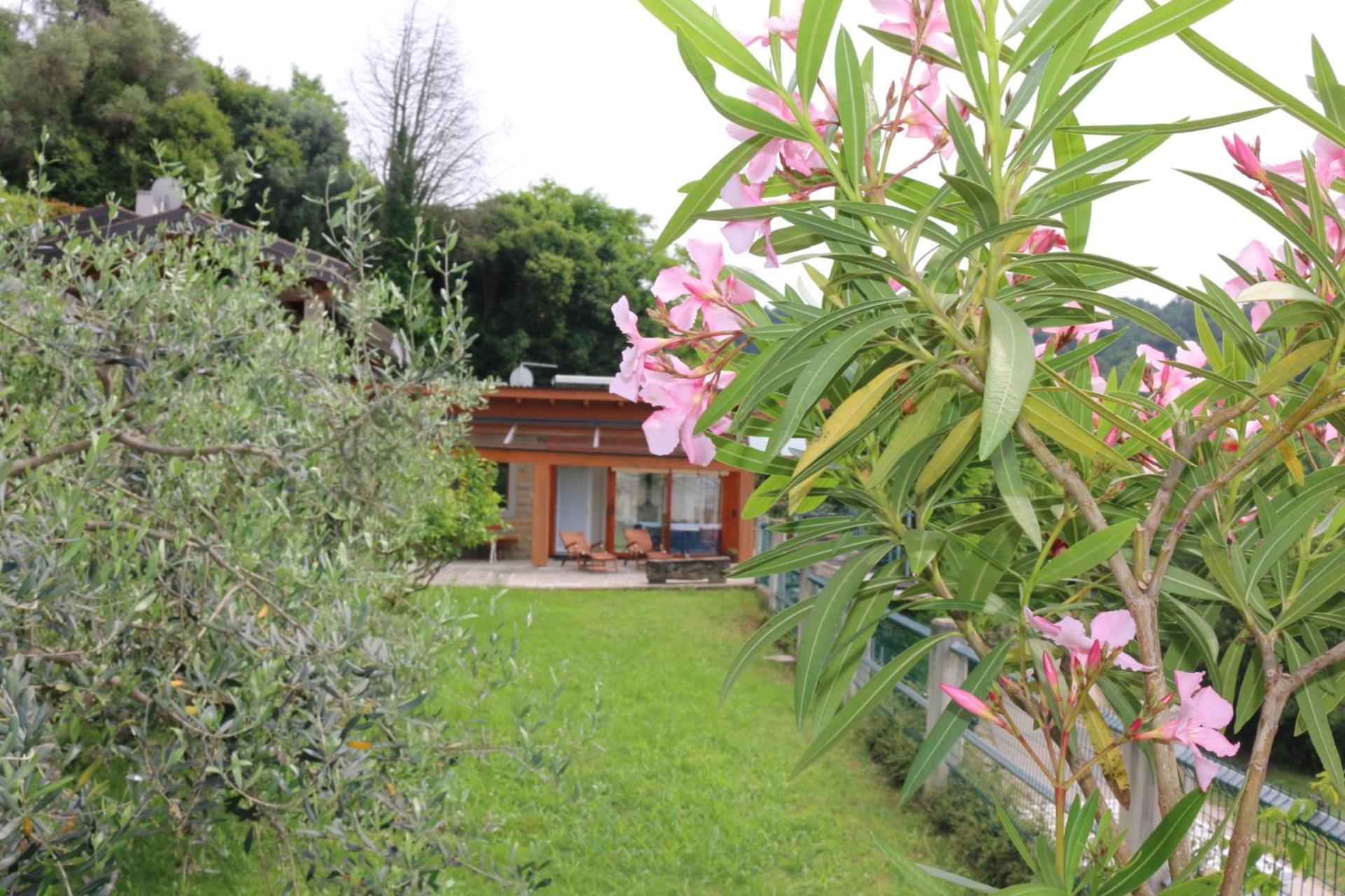 Piran Beach House - Private Oasis - Beachfront Apartment With A Sea View Terrace Екстериор снимка