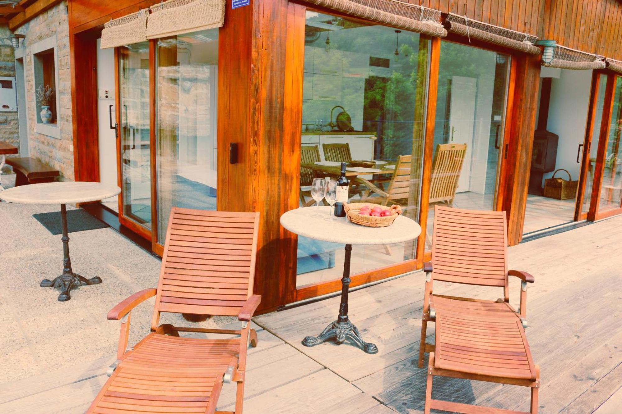 Piran Beach House - Private Oasis - Beachfront Apartment With A Sea View Terrace Екстериор снимка